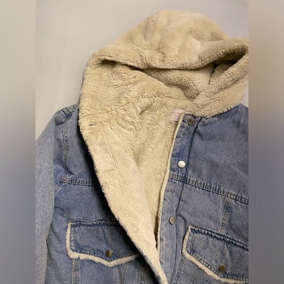 Denim jacket size S-M - Picture 6 of 7